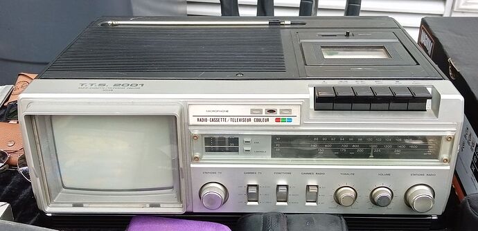 TV cassette TTS2001 AV2