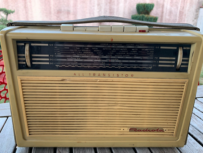 radiola_ra401t