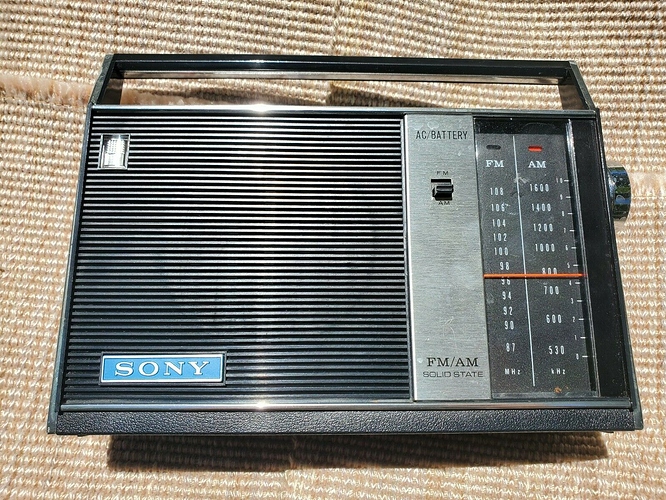 sony_tfm7100W