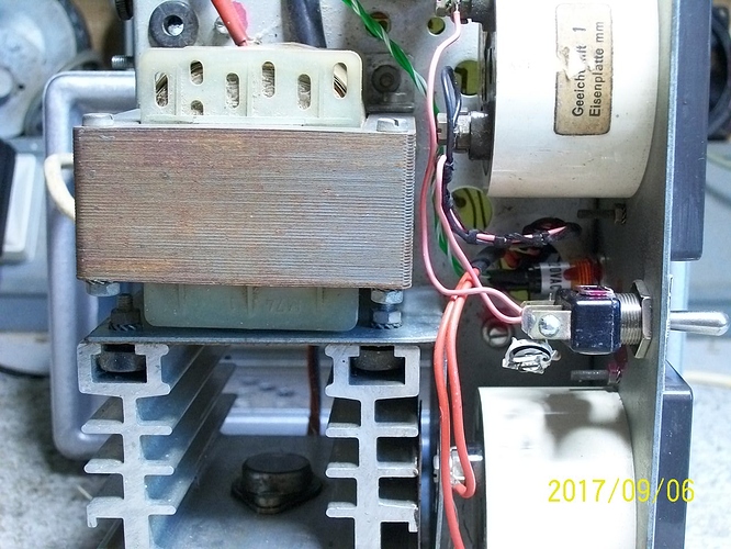 Alimentation%2015-30V%201A%2011