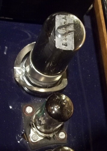 ampli J.L a 6V6 dessus (4)