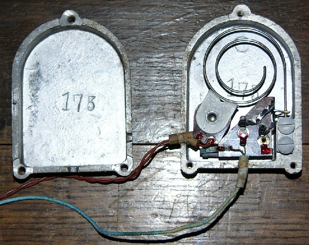 i4