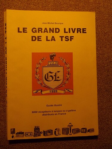 grand livre (2).JPG