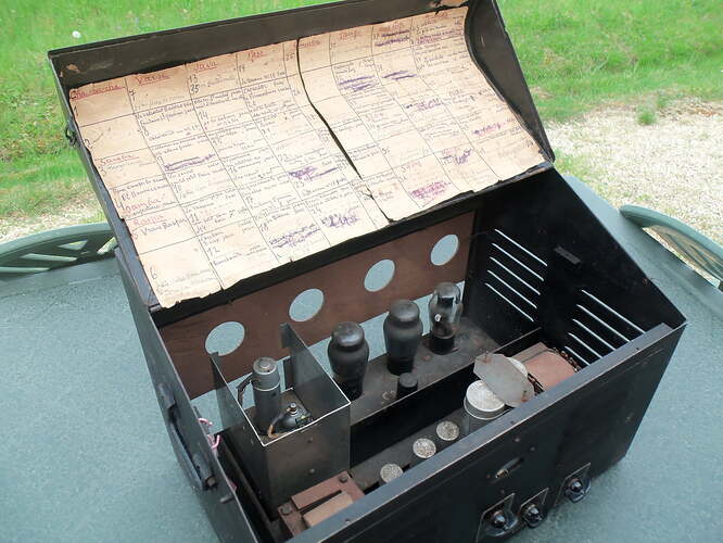 100_6963 coffret ouvert