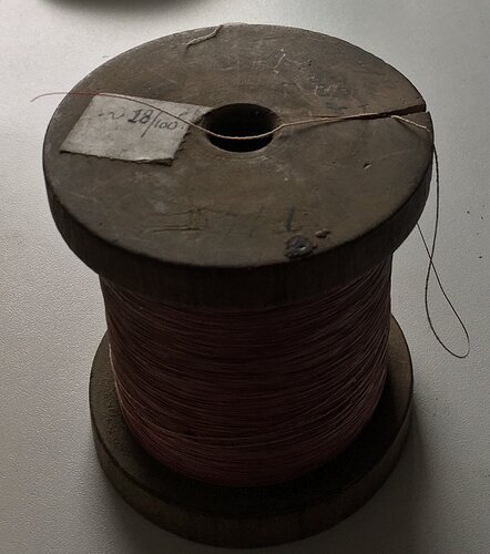 bobine de fil 0,18 mm sous soie.