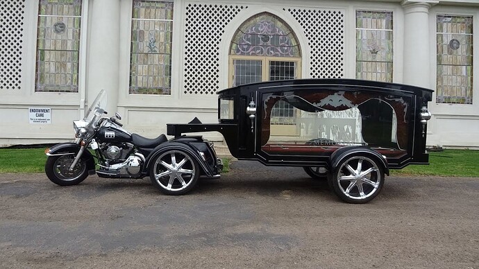 harley_davidson_funeral_chopper