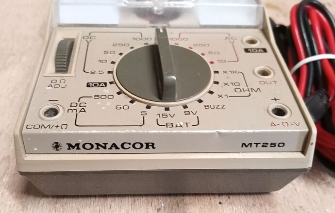 Monacor MT250 bas