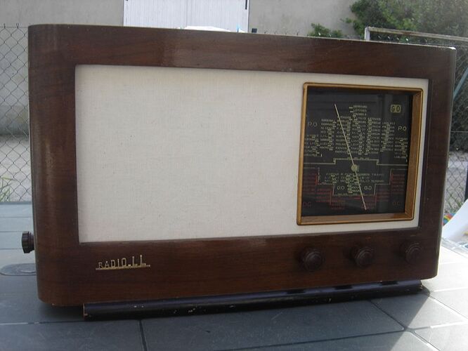 RADIO L.L. 541A Supervox 005 [1024x768].jpg