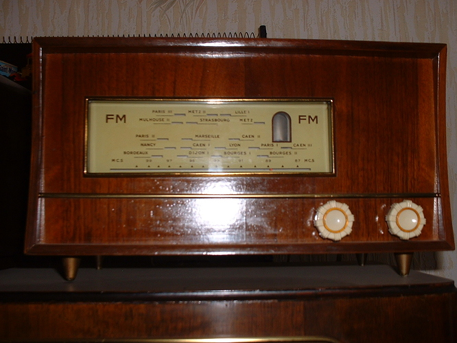 collection radios 117