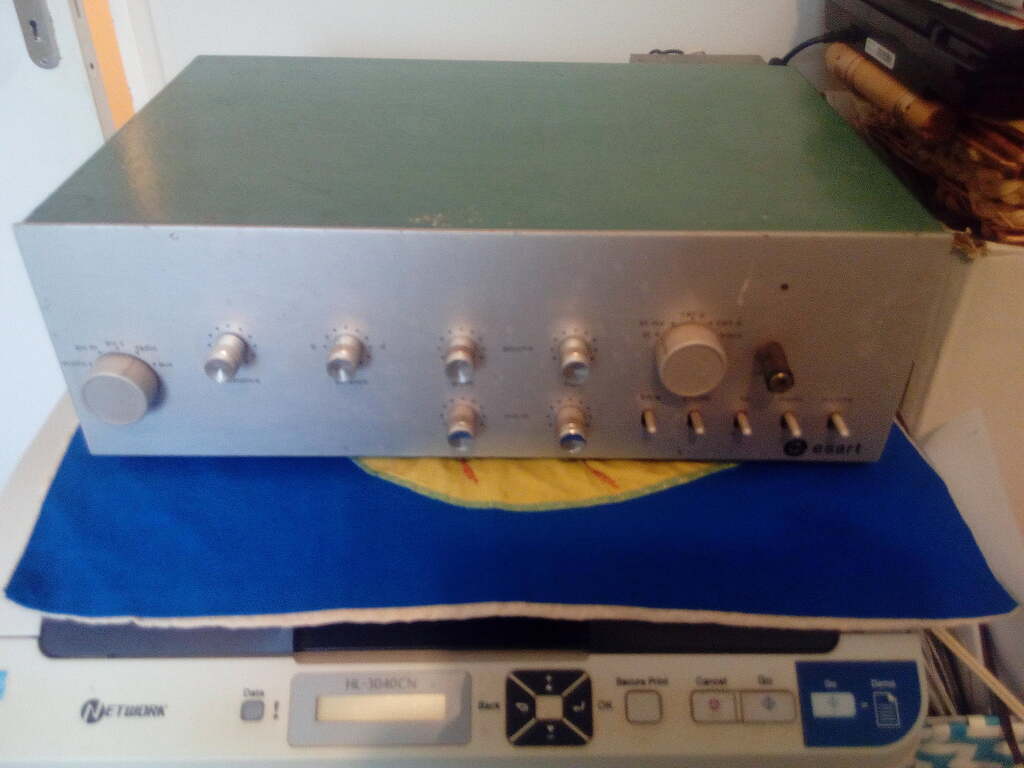 Ampli Hi-Fi Vintage Esart – Made In France – Années 70 – Fonctionnel