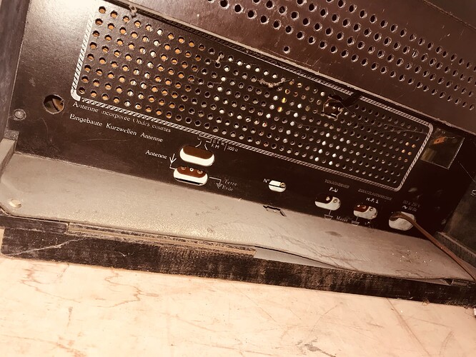 SCHNEIDER 3