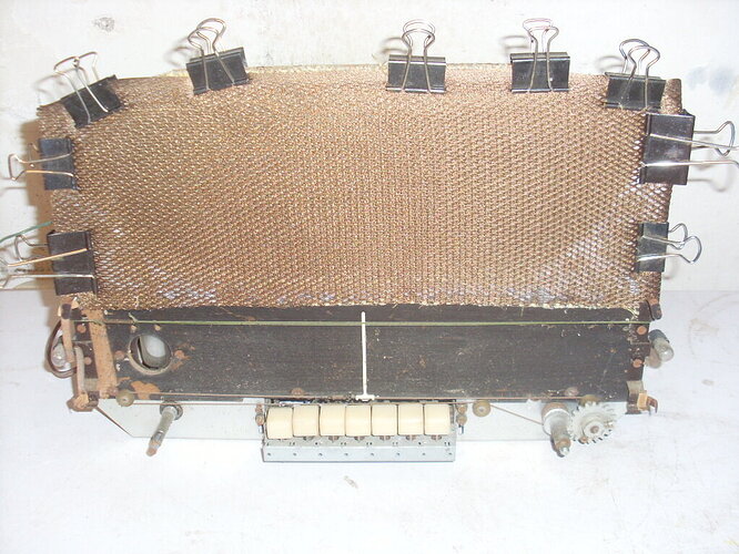 SL384711