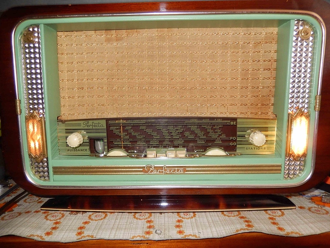 Perfecta 172.façade