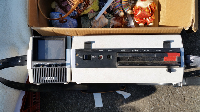 Akai%20VT-100S