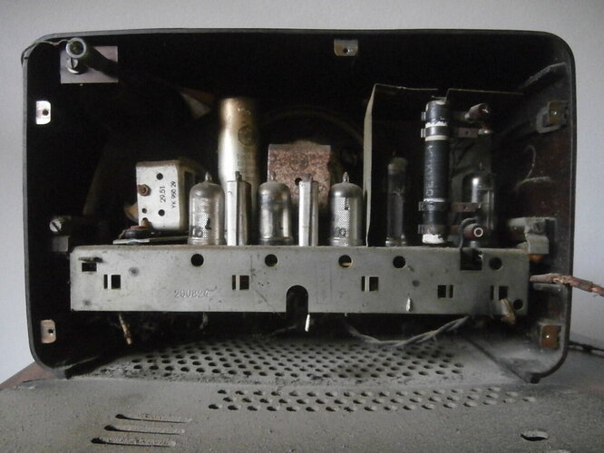 Philips BA 211 U - Vue intérieure