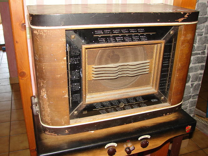 G%C3%A9n%C3%A9ral%20Radio%2001
