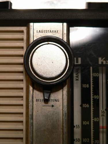 Grundig Océan-Boy 204 (10).JPG
