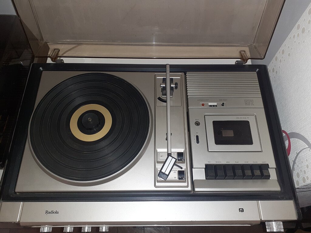 Autoradio à Cassettes RADIOLA 22 RN 334/28 Avec Console – Pour Voiture Classique – Occasion Non Testé