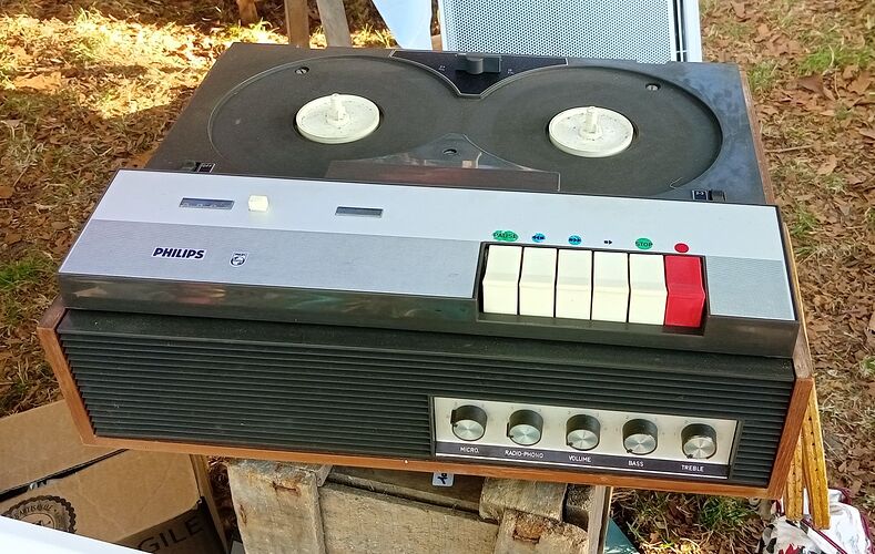 magneto Philips AV
