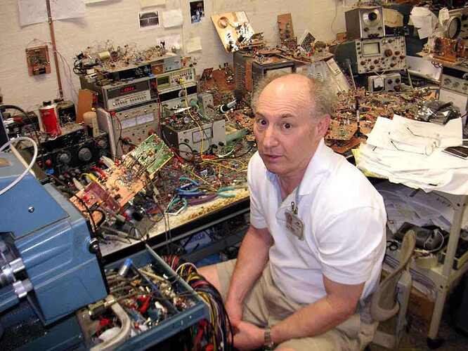media-1155372-291880-jim-williams-in-his-lab-2007