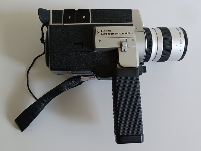 Caméra Super 8 _Canon Auto Zoom 814 Electronic_1