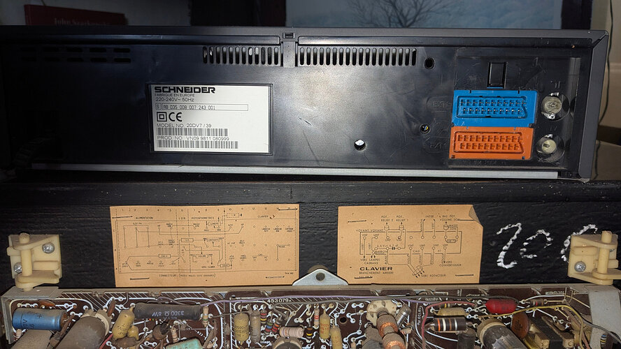 PXL_20251023_125622647.RAW-01.COVER