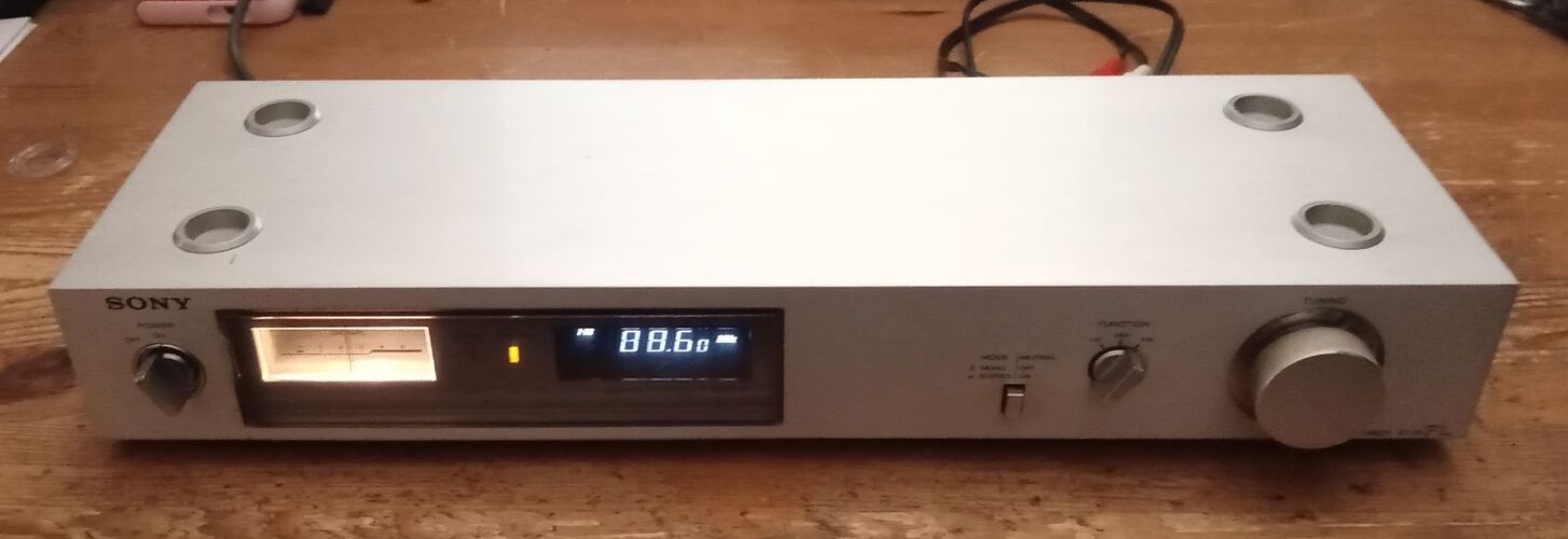ST-10FL AV