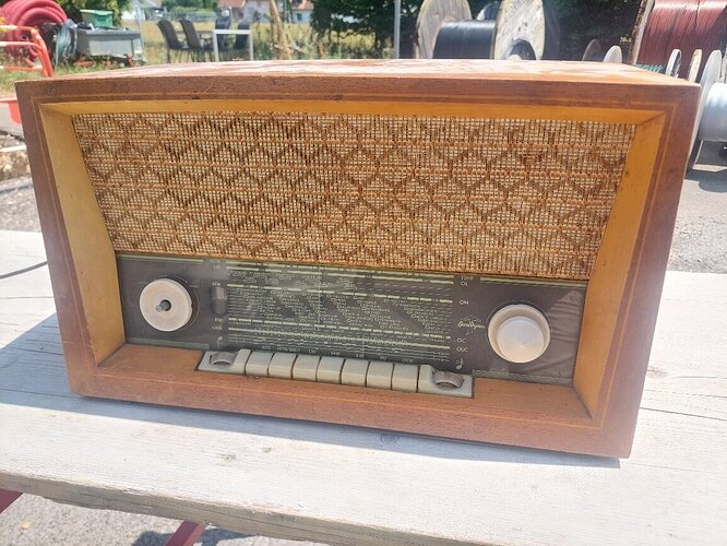 Sondyna ondes ultra-courtes