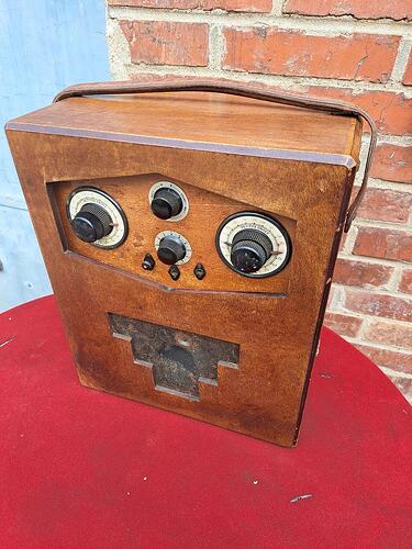 zajimave-star-radio-v-platenem-obale-242370675