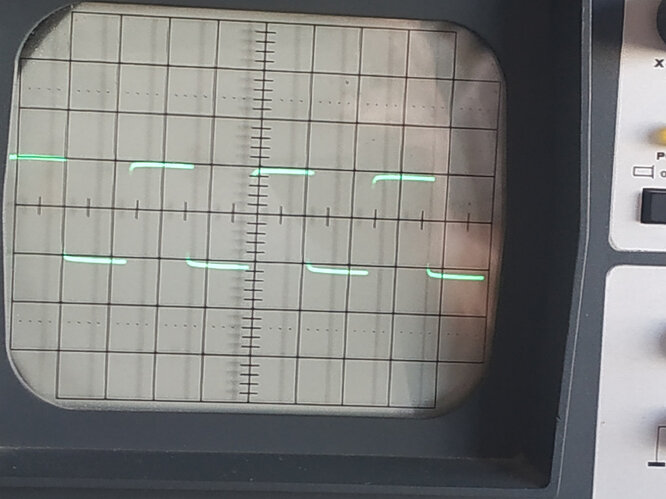 Carré 2 KHz