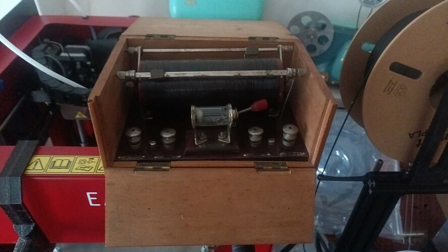 5952c7f9-d87a-40b6-bd92-e165f9f2a0a1