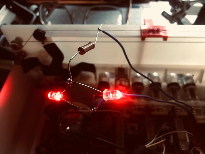 LEDS ESSAI