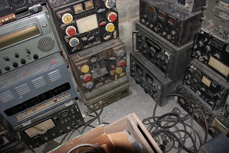 s-l1600