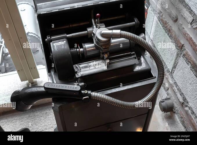 machine-a-ecrire-thomas-edison-ediphone-dictaphone-voice-writer-1900s-2n25jh7