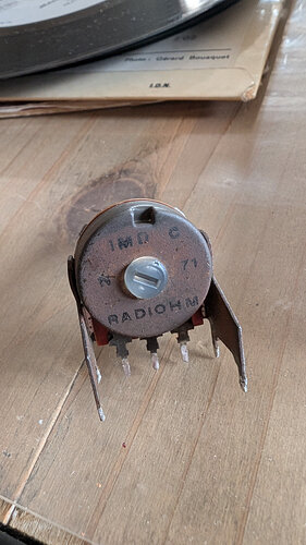 PXL_20251113_095235618