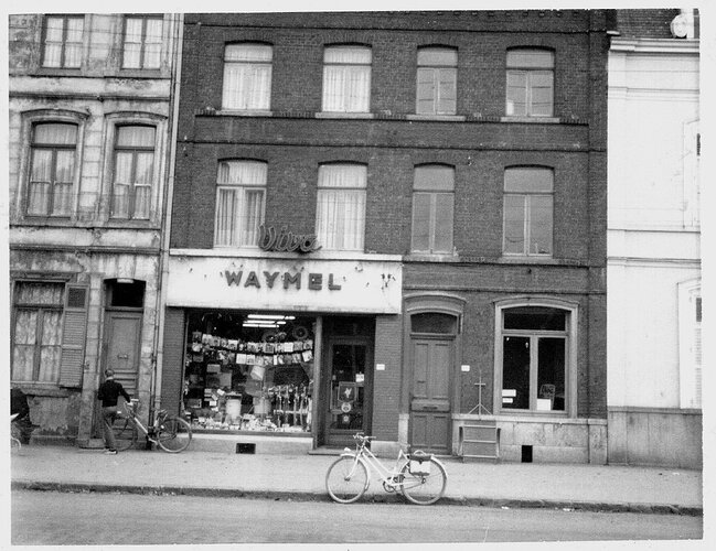 Robert WAYMEL_magasin LOOS avant transformations