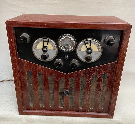 historicke-radio-ideal-blaupunkt-v-kufru-229168164