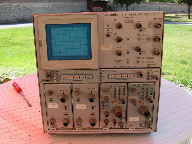 tekto7104