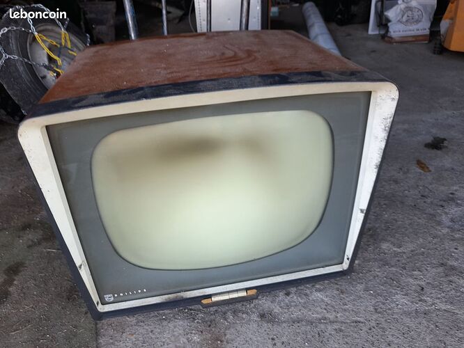 e2885eef3f96397b76f7f944a3478f403cf8ff41