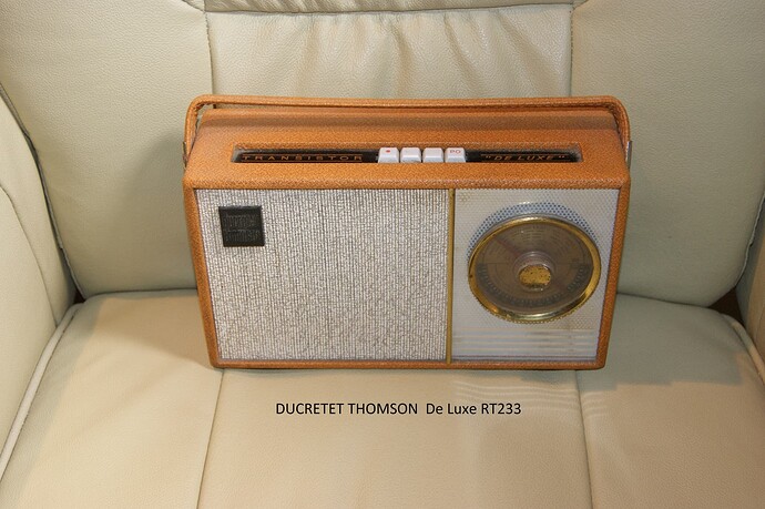 Ducretet Thomson De Luxe RT233