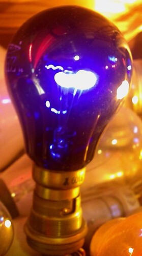 lampe-bleu-dp-red