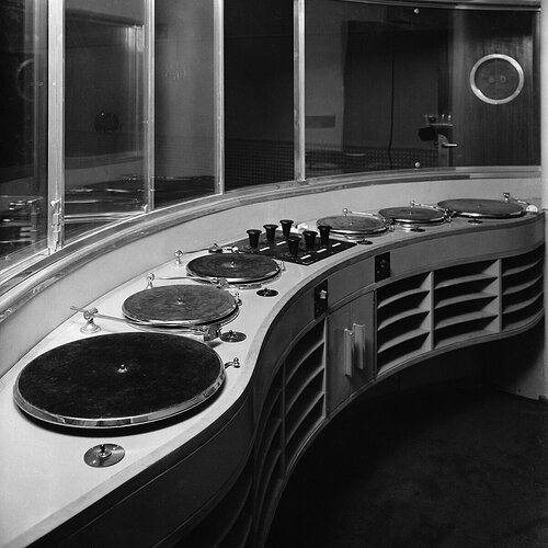 Studio-6E-Broadcasting-House-1932