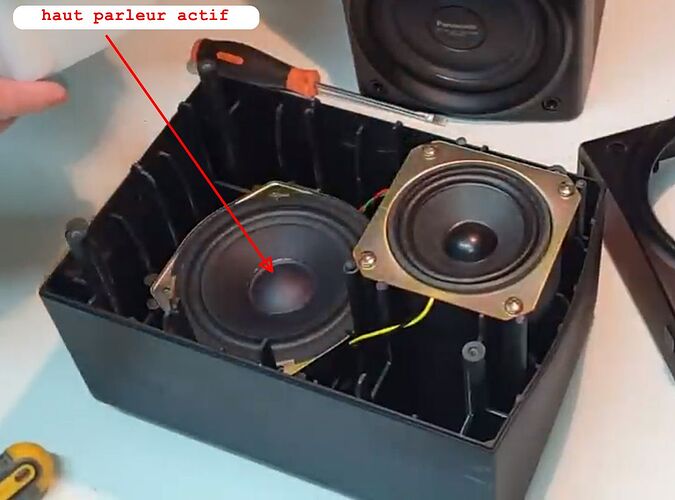 Panasonic SB-CH150 inside3