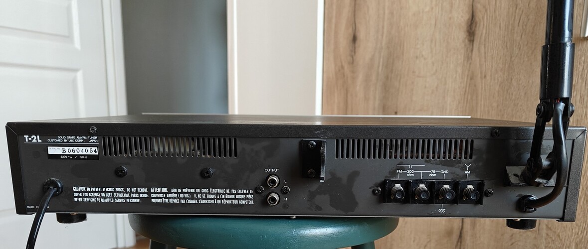 Luxman-T2_2