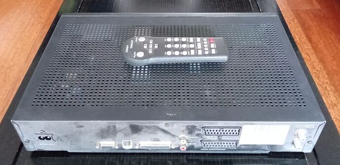 CSAT Mediabox SD Pioneer AR remote