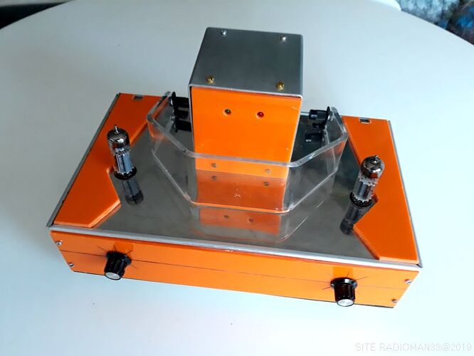 ampli-ecl82-v02-6-