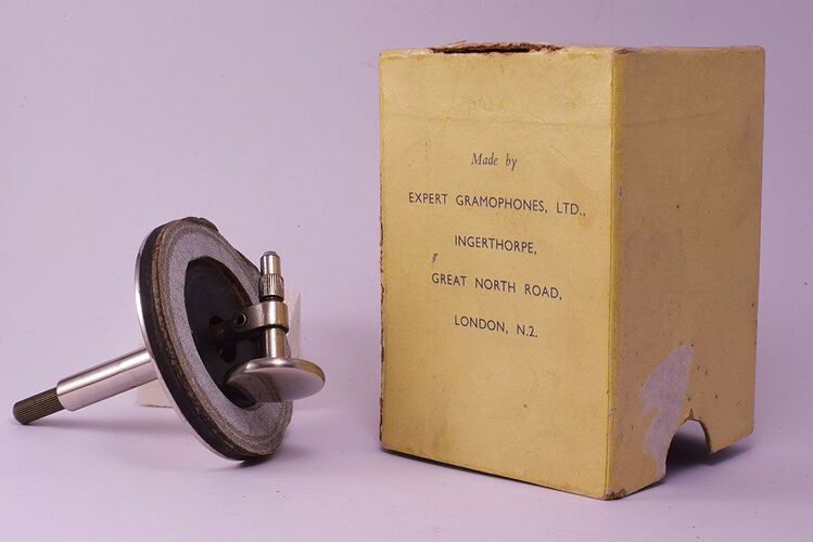 expert-joe-ginn-thorn-needle-sharpener-1
