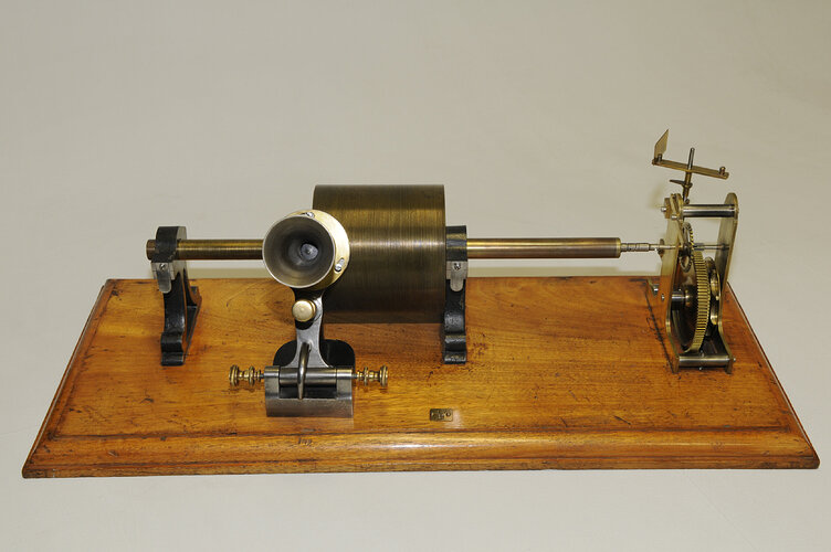Phonographe-Fondain_MHNLille