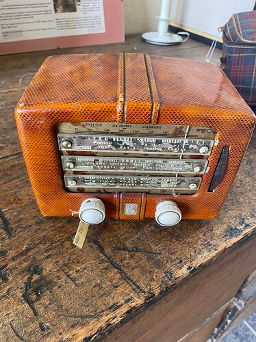 poste radio sectrad djinn 50 (version année 50) (1)