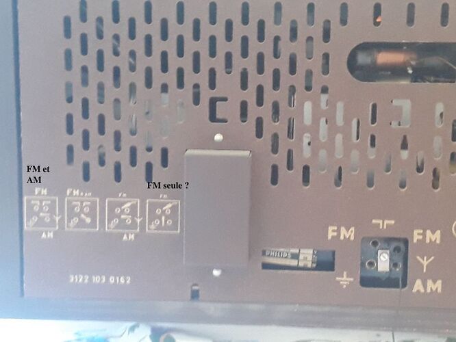 PHILIPS ERIC 30 prises ant